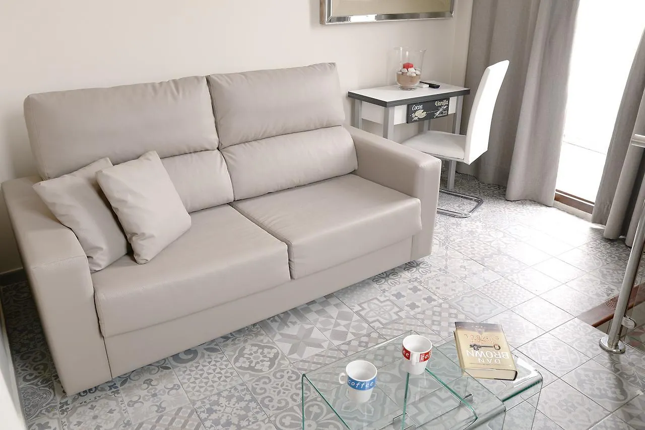 Apartamentos Mesones 3000